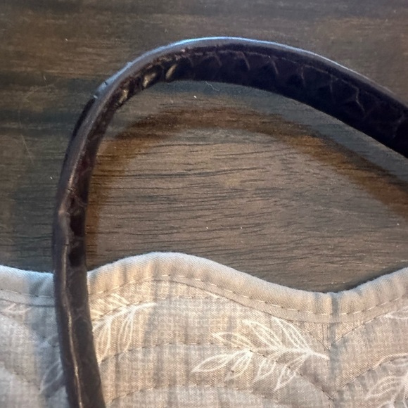 Danier Leather lambskin with crocodile print tote bag - Picture 10 of 11